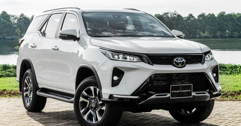 1770655863_gia-xe-khoang-1-ty-dong-ngoai-toyota-fortuner-con-nhung-mau-suv-7-cho-nao-1656.jpg